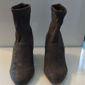 Steve Madden Dark Gray Ankle Booties New